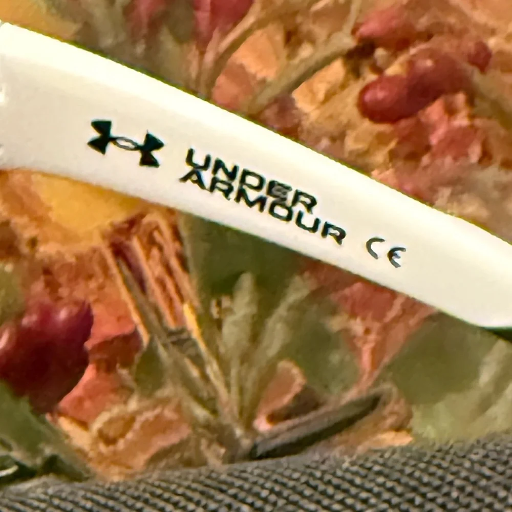 UNDER ARMOUR PLAYMAKER Sunglasses With Case
